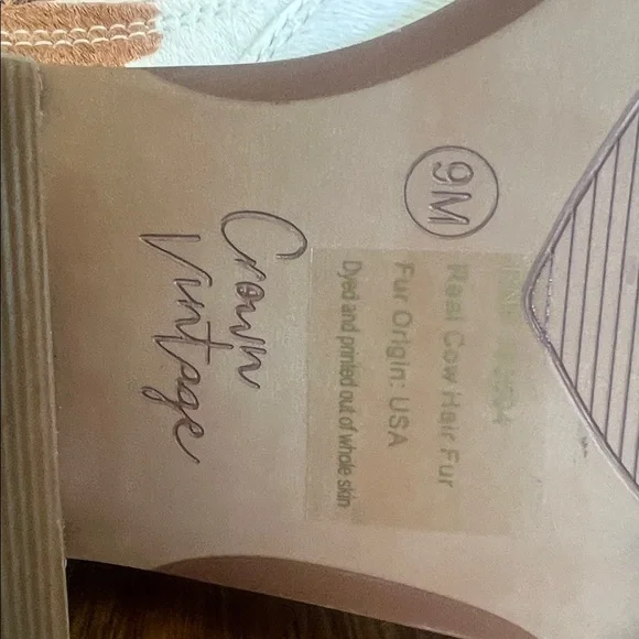 Crown Vintage Cow ๐ Girl Women's Mules - Tan - Picture 5 of 6